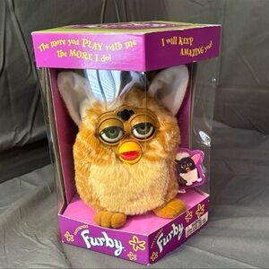 Vintage Furby 1998 giraffe spotted electronic figure NIB